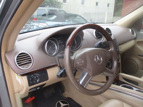 Used 2010 Mercedes-Benz GL 450 image 14