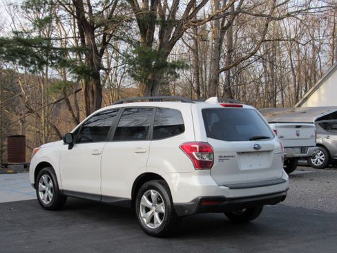 Used 2016 Subaru Forester 2.5i Premium image 6
