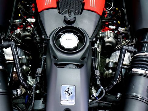 Used 2018 Ferrari 488 GTB image 35