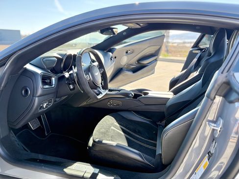 Used 2023 Aston Martin V8 Vantage image 9