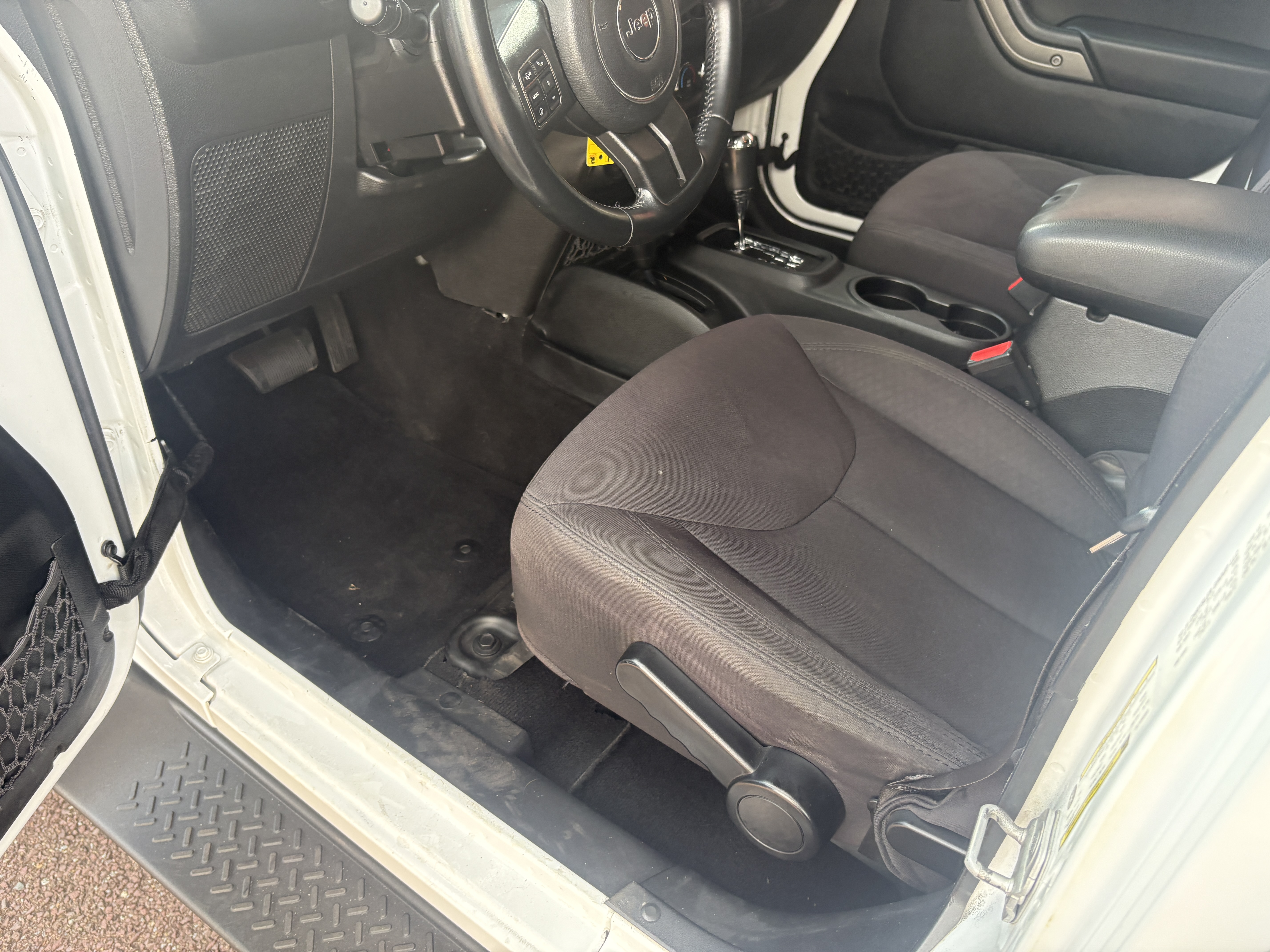Used 2014 Jeep Wrangler 4WD Unlimited Sport image 9