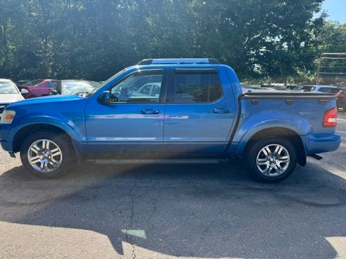 Used 2010 Ford Explorer Sport Trac 4x4 Limited V8 image 2