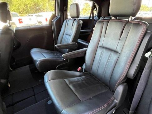 Used 2020 Dodge Grand Caravan GT image 13