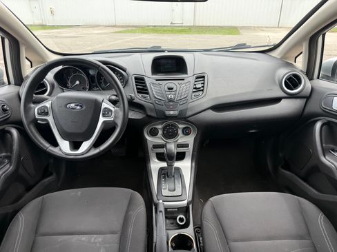 Used 2014 Ford Fiesta SE FWD image 19