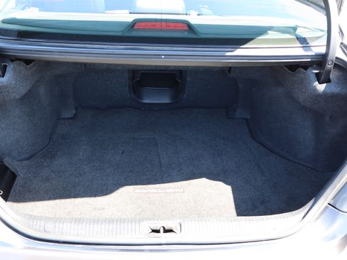 Used 2011 Toyota Avalon Limited FWD image 31