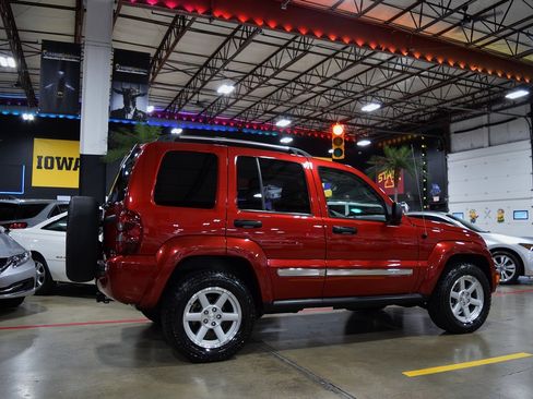 Used 2007 Jeep Liberty Limited image 8