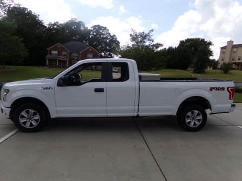 Used 2016 Ford F150 4x4 SuperCab FX4 image 2