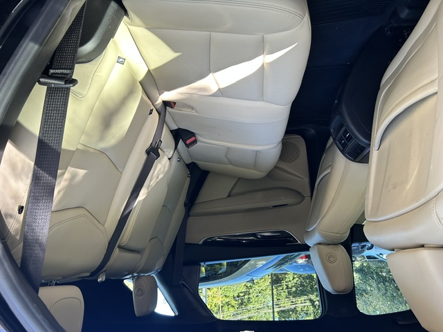 Used 2018 Cadillac XT5 FWD image 23