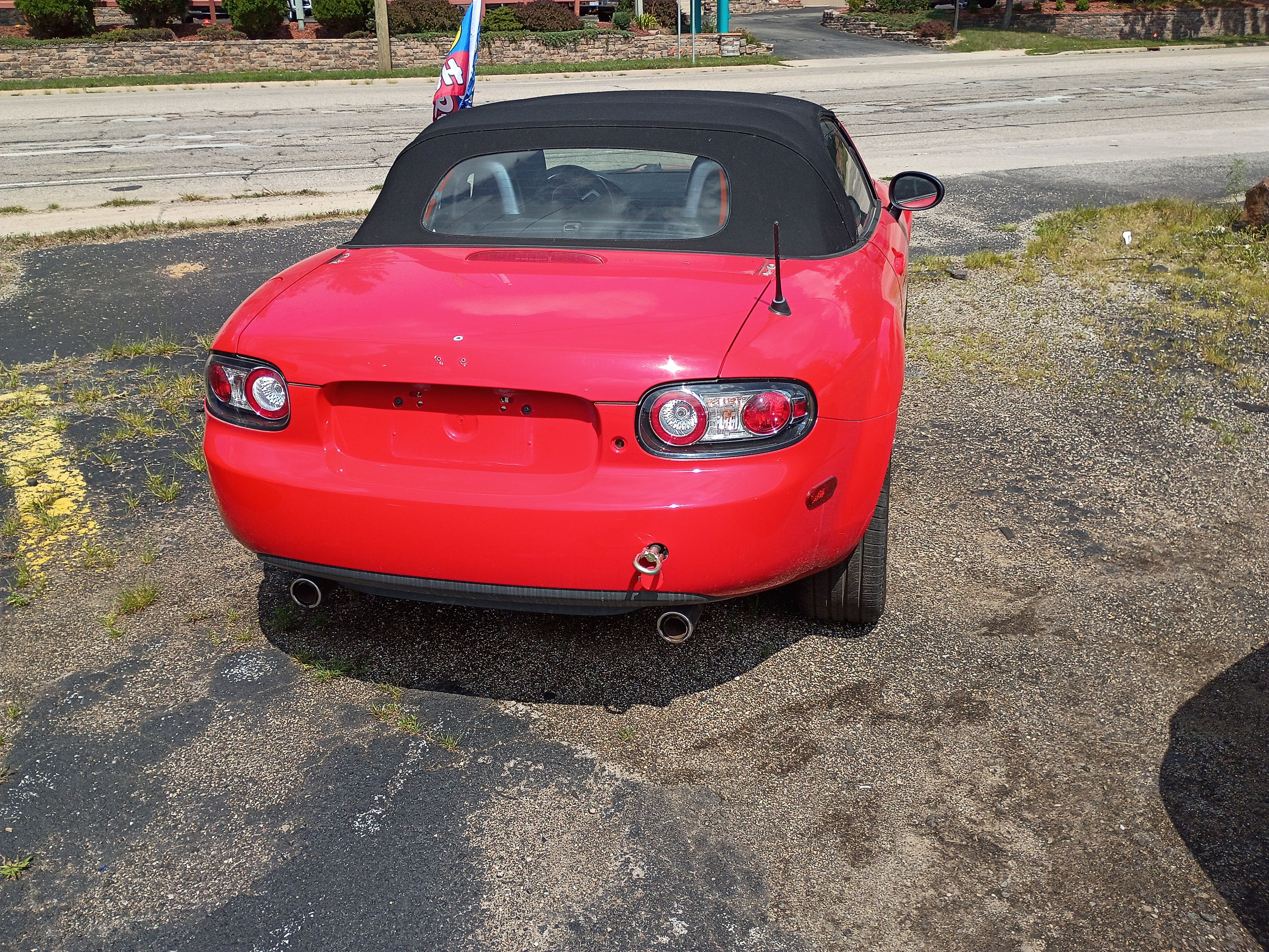 Used 2006 MAZDA MX-5 Miata UNAVAIL RWD image 9