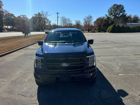 Used 2025 Ford F150 Lariat image 11