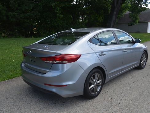 Used 2017 Hyundai Elantra SE FWD image 5