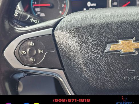 Used 2021 Chevrolet Traverse LT image 14