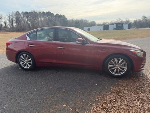 Used 2015 INFINITI Q50 Premium image 13