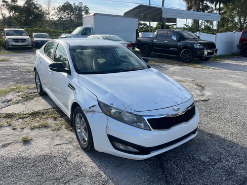 Used 2013 Kia Optima LX image 2