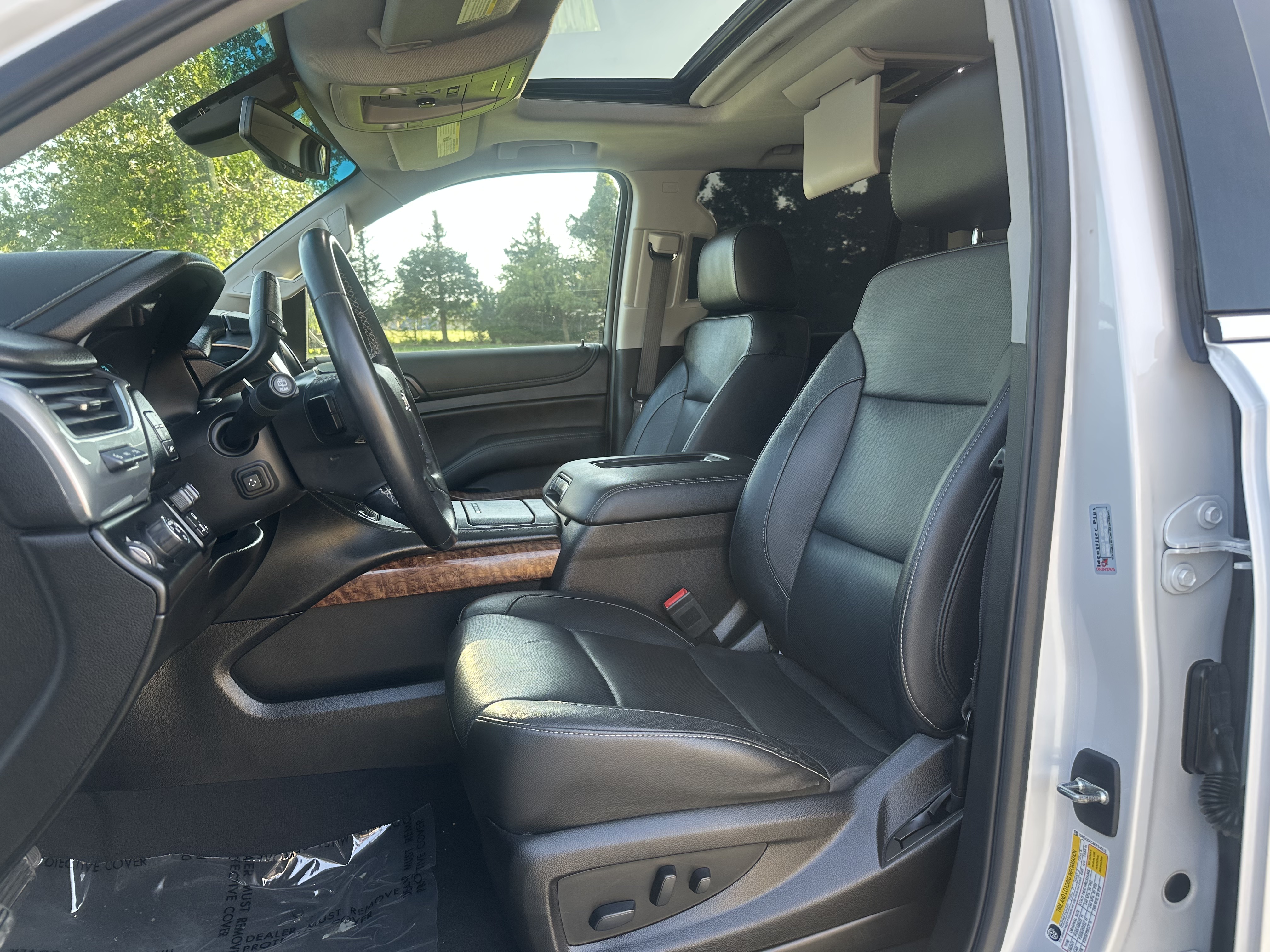 Used 2019 Chevrolet Tahoe Premier RWD image 8