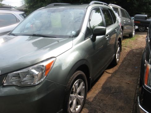 Used 2014 Subaru Forester 2.5i Premium AWD/4WD image 1