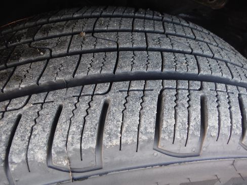 Used 2011 Subaru Outback 2.5i Limited image 23