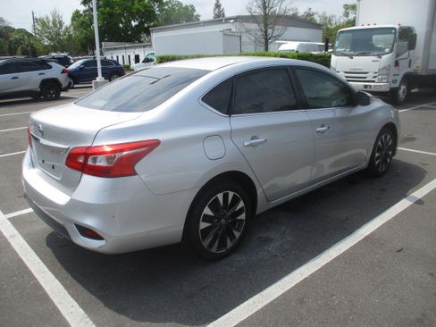 Used 2019 Nissan Sentra S image 3