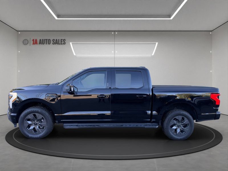 Used 2023 Ford F150 Lightning Lariat AWD/4WD image 2