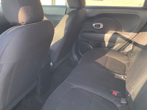 Used 2016 Kia Soul image 21