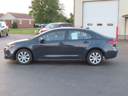 Used 2024 Toyota Corolla LE image 8