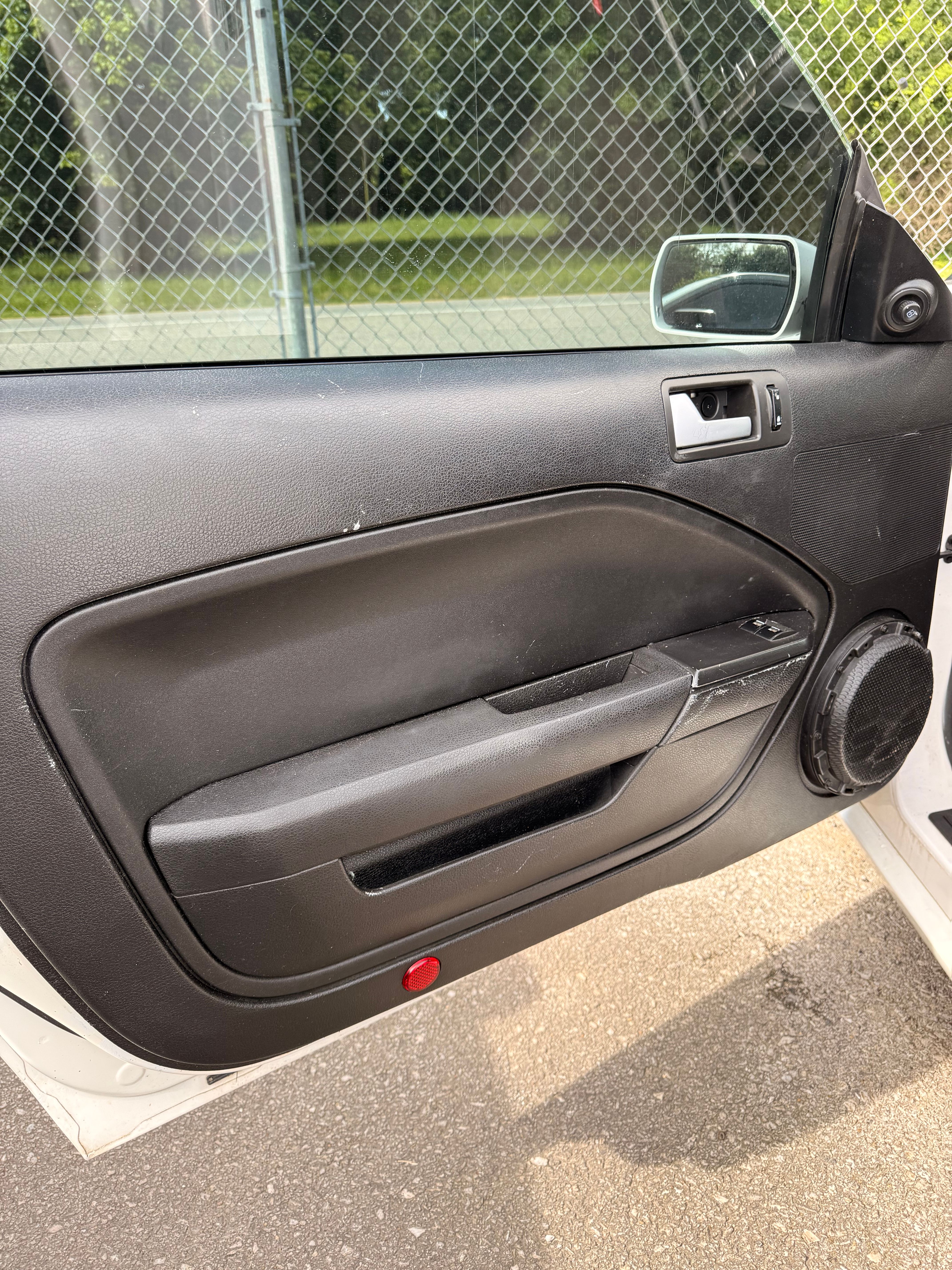 Used 2005 Ford Mustang GT RWD image 7