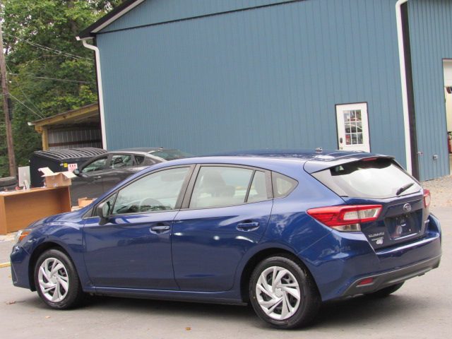 Used 2018 Subaru Impreza 2.0i Hatchback AWD/4WD image 6