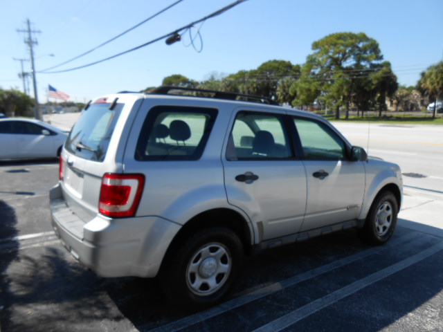 Used 2008 Ford Escape 2WD XLS image 5