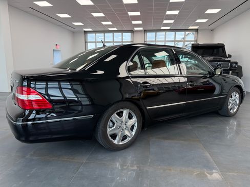 Used 2004 Lexus LS 430 image 4