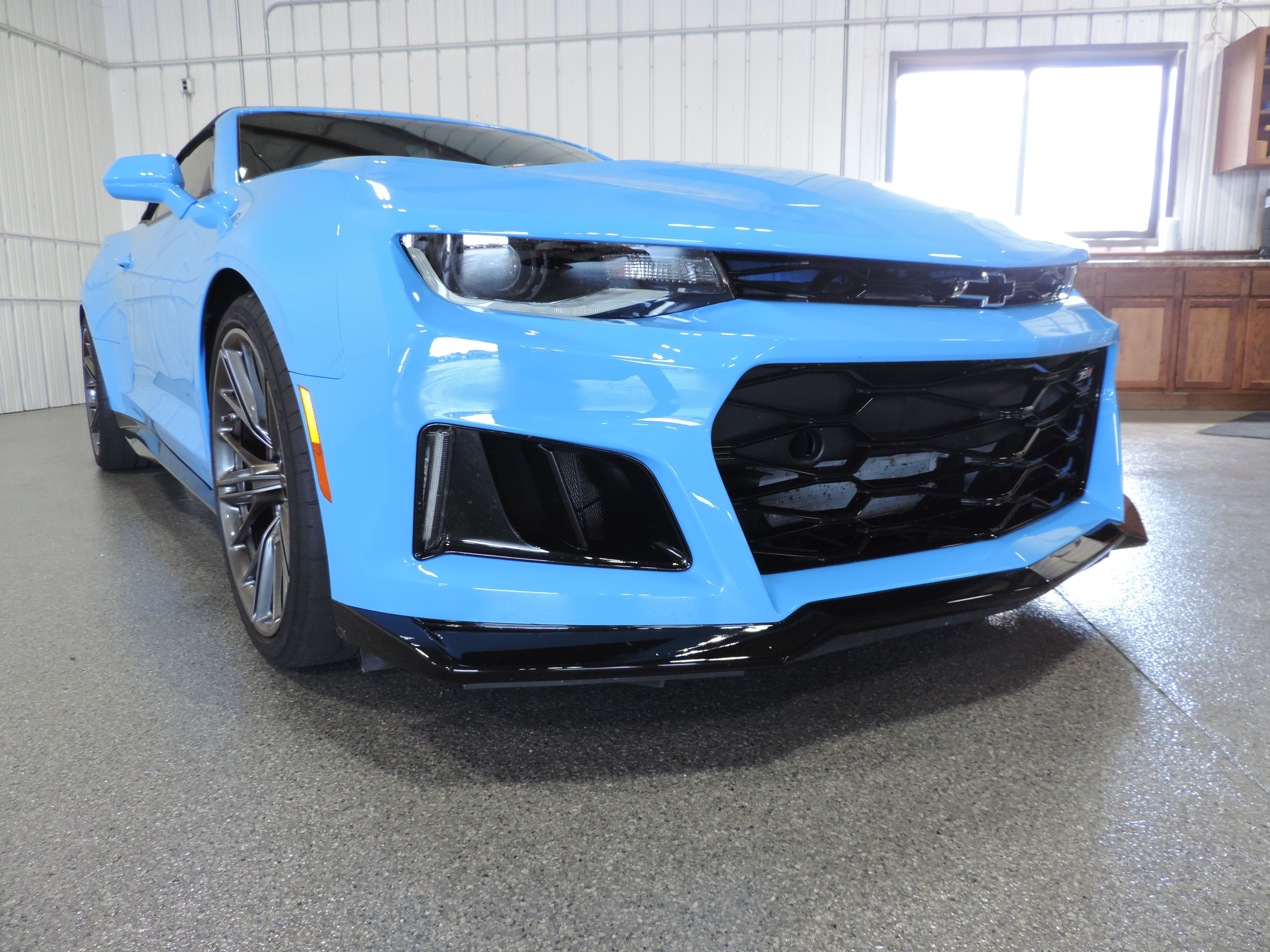Used 2022 Chevrolet Camaro ZL1 Convertible RWD image 7