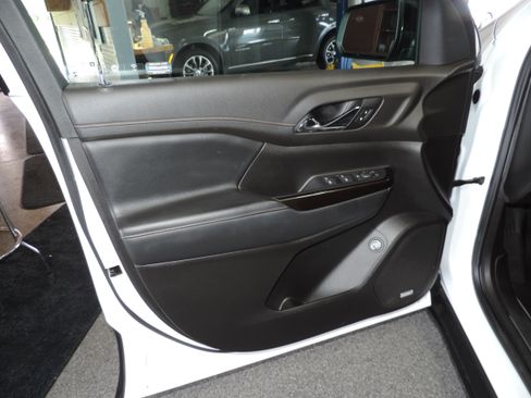 Used 2020 GMC Acadia AWD AT4 image 35