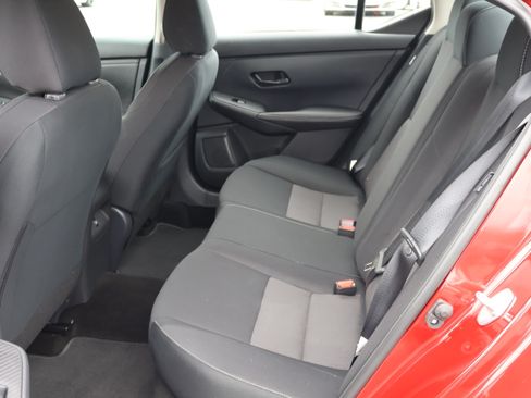 Used 2024 Nissan Sentra SV image 13