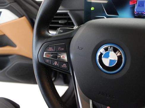 Used 2023 BMW i4 eDrive35 image 31