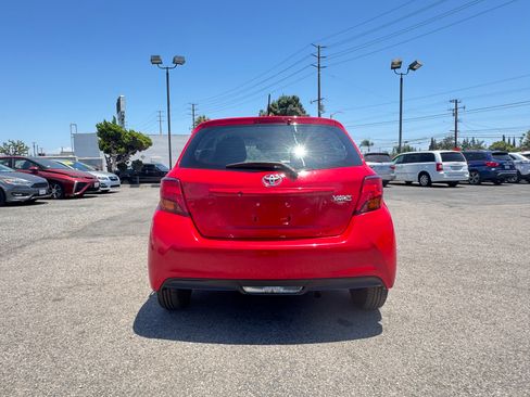 Used 2015 Toyota Yaris L Hatchback FWD image 7