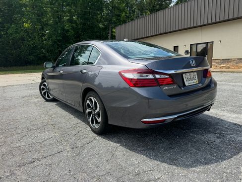 Used 2016 Honda Accord EX-L Sedan image 24