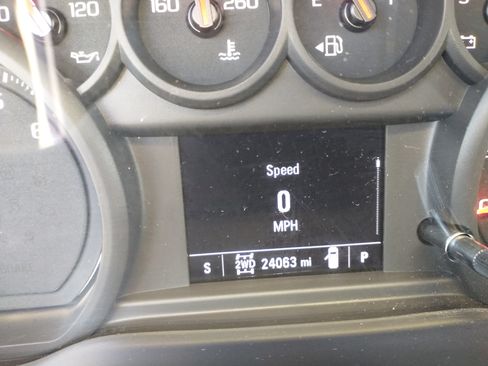 Used 2022 Chevrolet Silverado 1500 LD Custom image 8