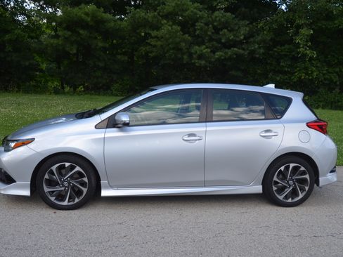 Used 2016 Scion iM UNAVAIL FWD image 1