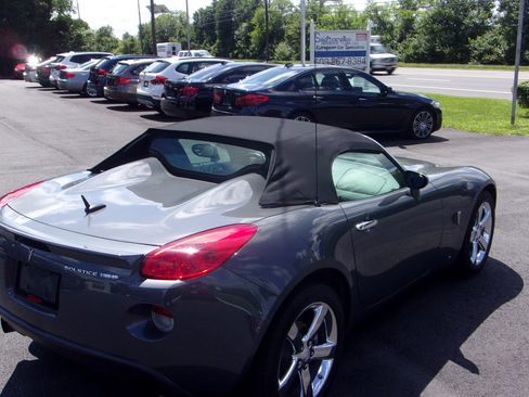 Used 2008 Pontiac Solstice GXP Convertible RWD image 30