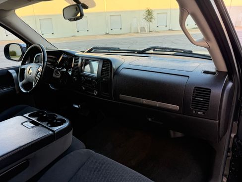 Used 2008 Chevrolet Silverado 1500 LT image 12