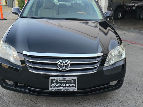 Used 2005 Toyota Avalon Limited image 17