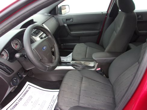 Used 2009 Ford Focus SE image 5