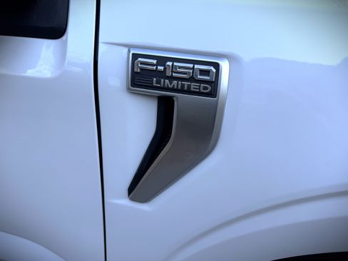 Used 2021 Ford F150 Limited image 16