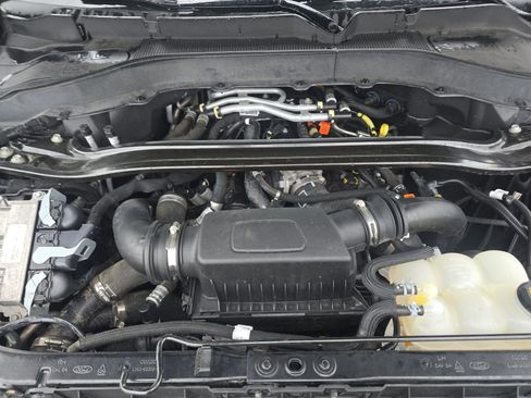 Used 2022 Ford Explorer ST image 11