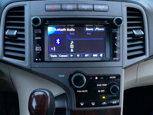 Used 2013 Toyota Venza LE image 13