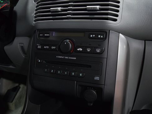 Used 2005 Honda Pilot EX image 27