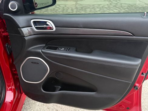 Used 2021 Jeep Grand Cherokee Trackhawk image 23