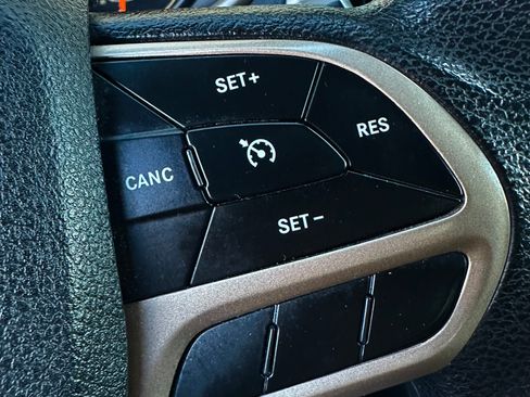 Used 2017 Jeep Cherokee FWD Sport image 25