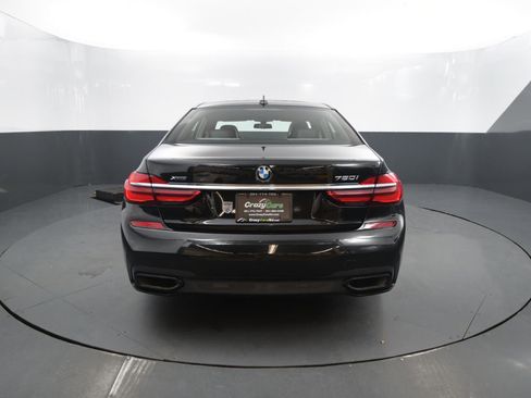 Used 2019 BMW 750i xDrive w/ Executive Package image 4