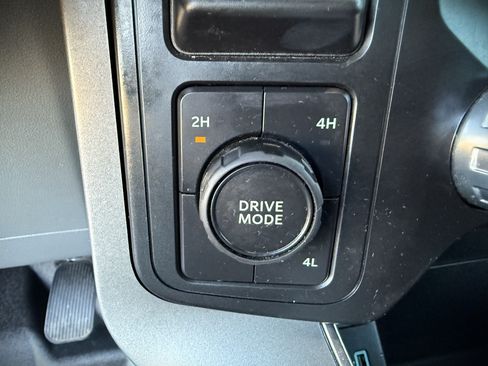 Used 2022 Ford F150 image 40