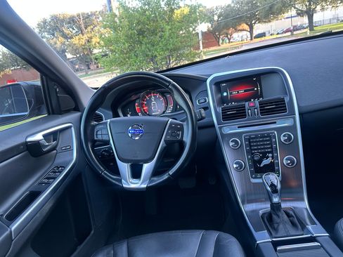 Used 2015 Volvo XC60 T5 image 14